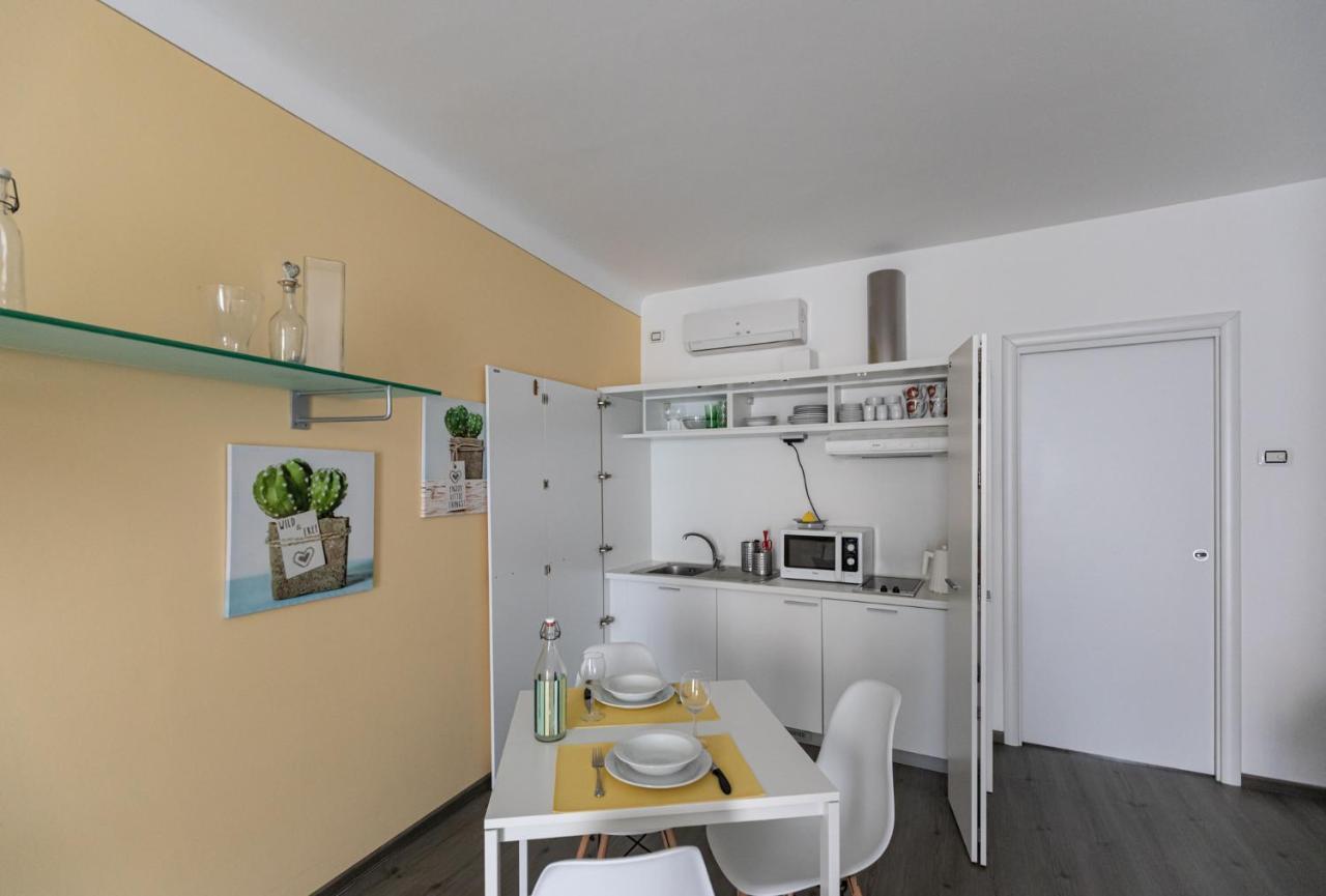 Stresa Residence Bagian luar foto